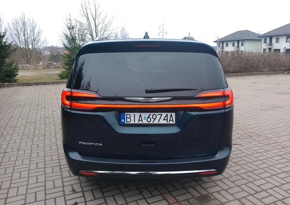 Chrysler Pacifica cena 139000 przebieg: 60327, rok produkcji 2021 z Białystok małe 667